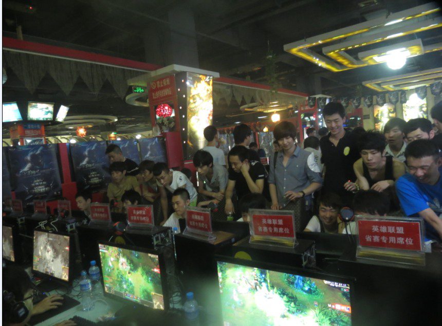 外网热议BLG横扫C9：我们从未真正摆脱过LCK vs LPL的洲际赛